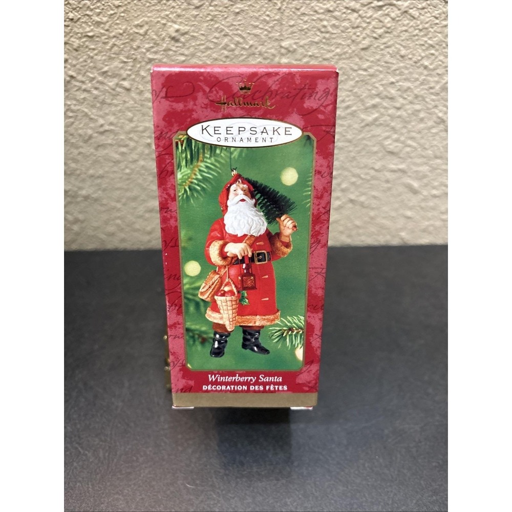 Hallmark Keepsake Ornament~Winterberry Santa~2000~NIB‎